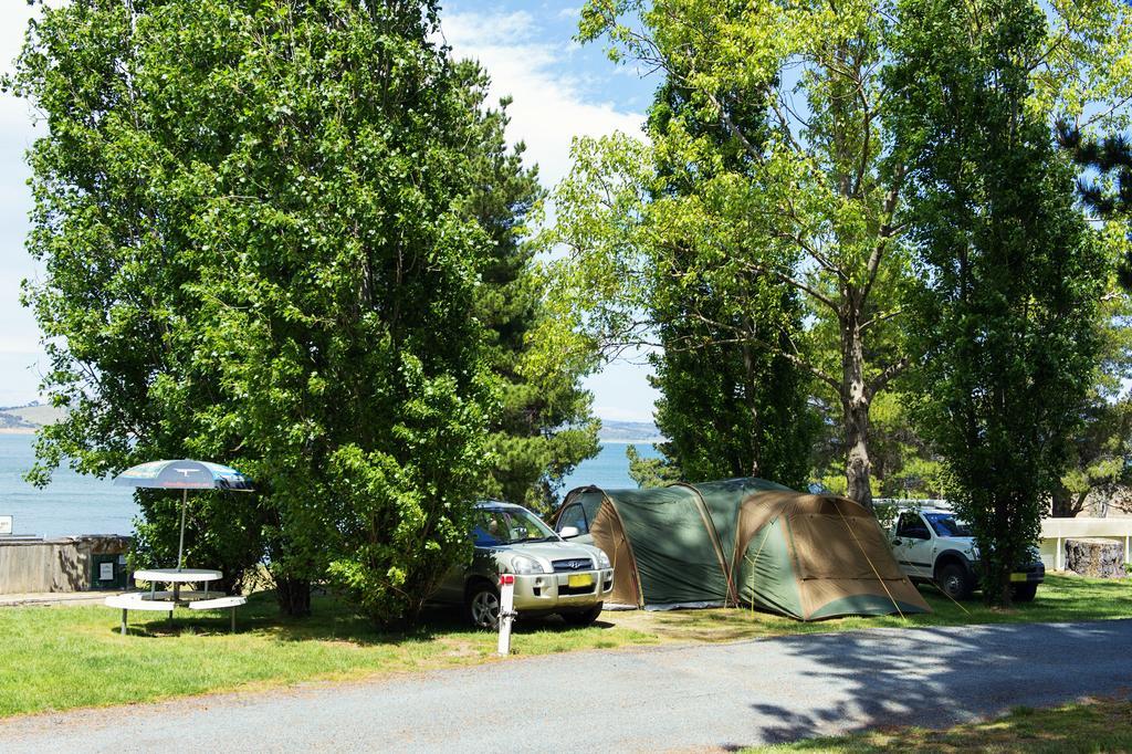 Rainbow Pines Tourist Caravan Park Адаминаби Экстерьер фото